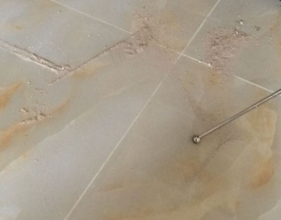 临县瓷砖空鼓维修公司分享粘合剂选择不当在瓷砖铺贴过程中可能导致以下问题